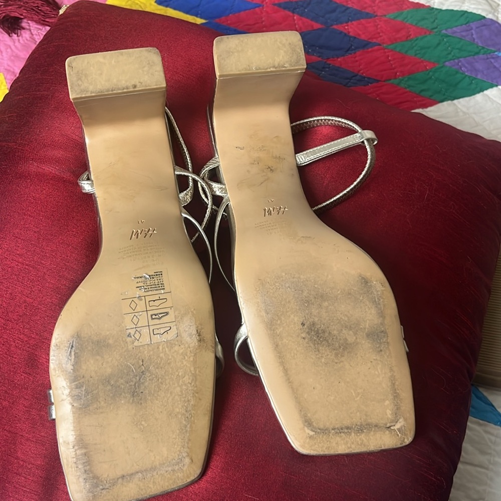 H&M size 10 soft gold stretchy straps 3 1/2 inch heels - Picture 4 of 5